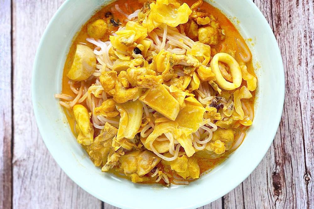 Mix and match Japanese and Thai cuisines with some sumptuous ‘shirataki’ noodles in yellow curry