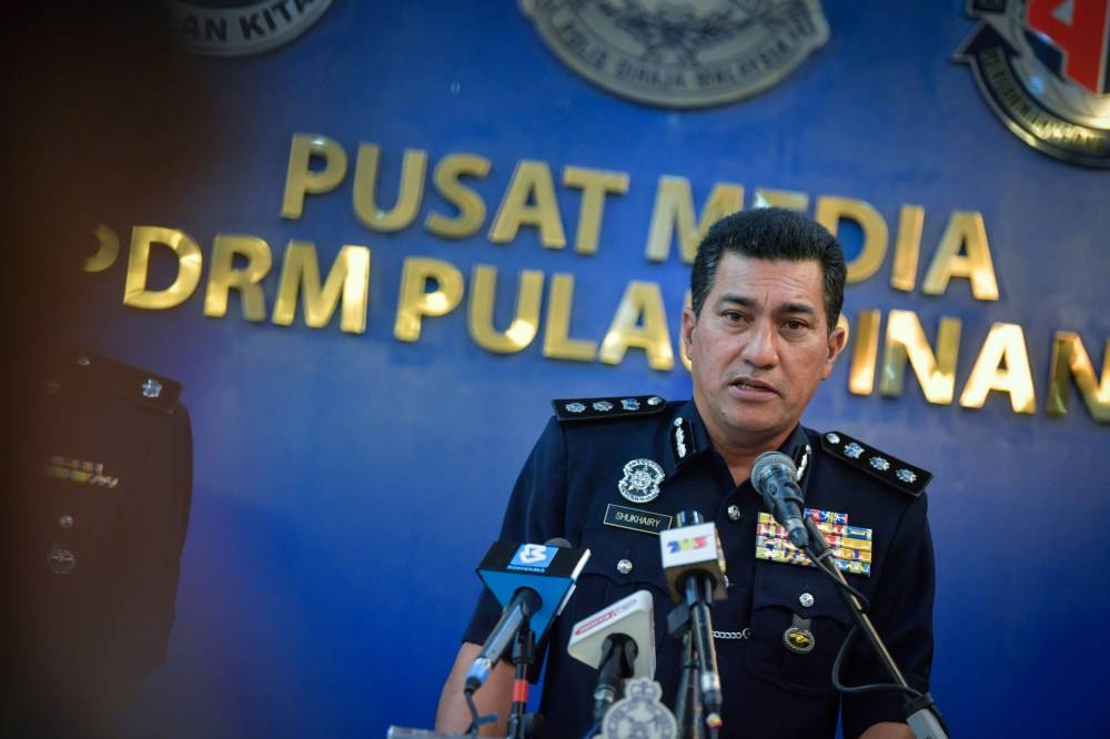 State Narcotics Criminal Investigation Department (NCID) chief ACP Mohd Shukairy Abd Sabhe said that police launched an operation and arrested a 38-year-old local man by the roadside in Sungai Bakap in Nibong Tebal at 6pm. — Bernama pic 