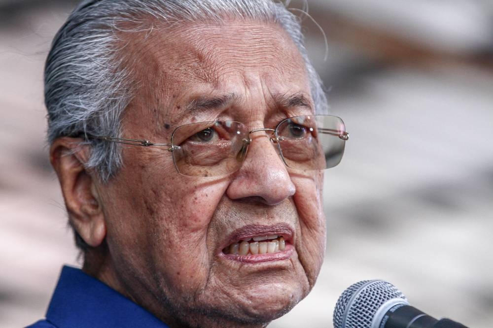Dr Mahathir: Policies encompassing national development vital for conducive business environment - Vimarsana News