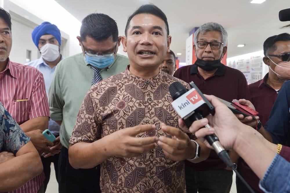 PKR’s Rafizi Ramli speaks to the media after a debate with PKR vice president Datuk Seri Saifuddin Nasution in Shah Alam May 11,2022. — Picture by Miera Zulyana