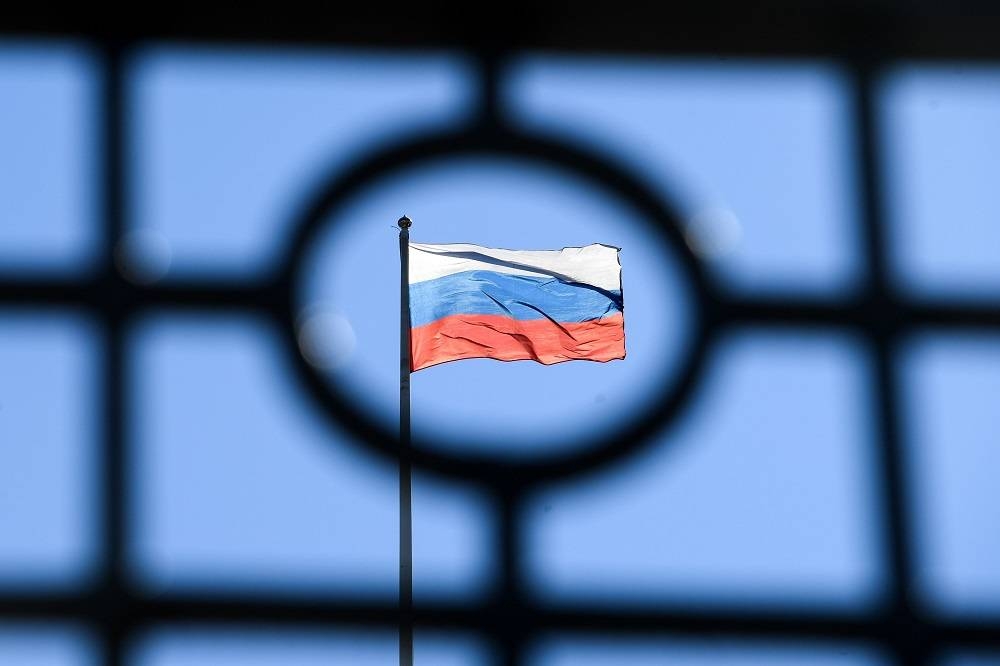 Russia failed to pay interest on a debt, says investor panel - Vimarsana News