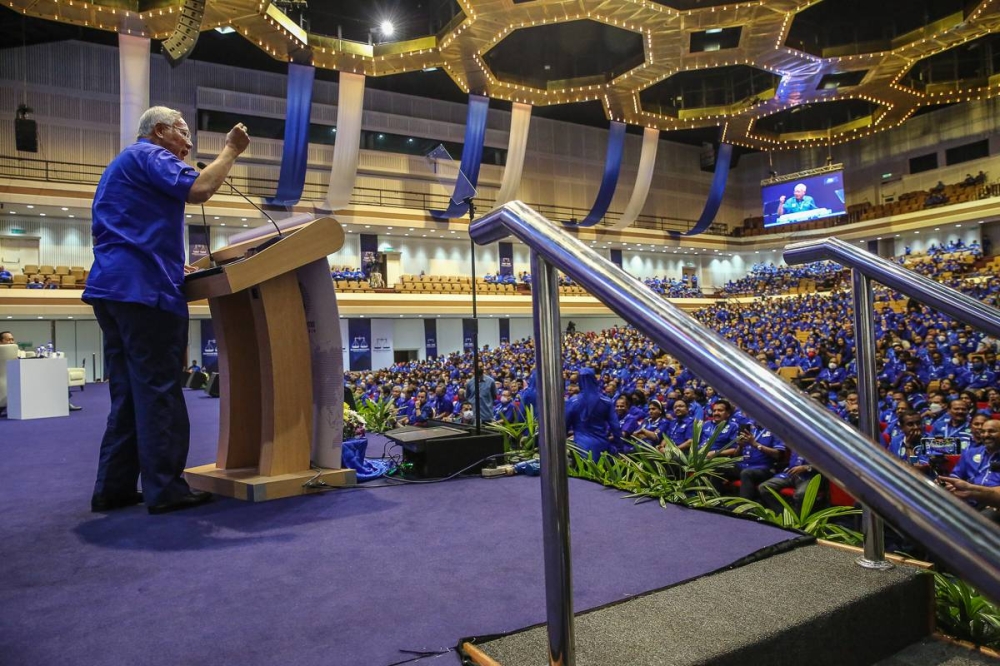Datuk Seri Najib Razak delivers his speech during a Barisan Nasional convention at World Trade Centre Kuala Lumpur June 1, 2022. — Picture by Yusof Mat Isa