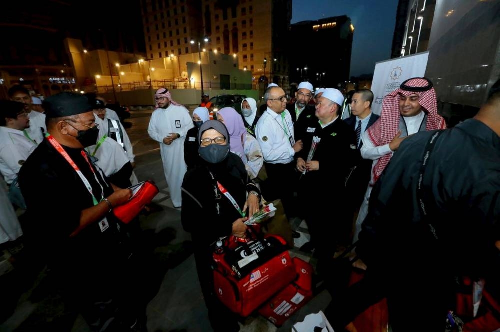 The first batch of 295 Malaysian haj pilgrims arrived at the Prince Mohammad Bin Abdulaziz International Airport at about 9.30pm Malaysian time yesterday. — Bernama pic