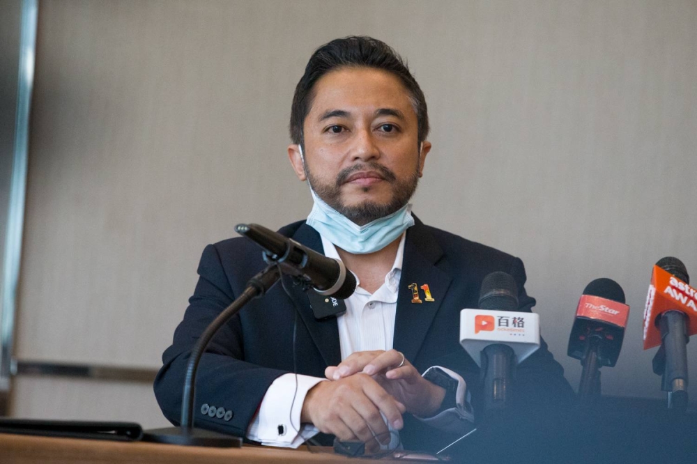 The BN strategist was giving an update on the police investigation status regarding his report that was lodged on April 29 against Kedah Mentri Besar Datuk Seri Muhammad Sanusi Md Nor’s claim that he was behind the ‘PAS Leak’ document. — Picture by Devan Manuel