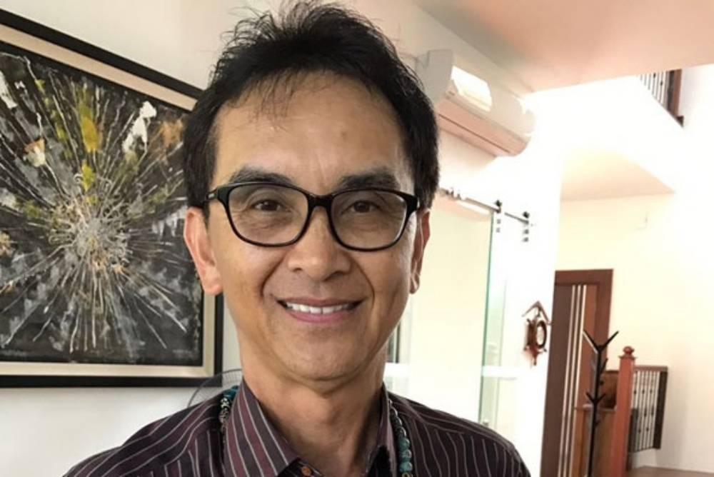 Datuk Dr Philip Raja says he has run out of ventolin nebules and ventolin solutions to treat asthma for more than two weeks, and his predicament is shared by many other clinics in the city. ― Borneo Post pic