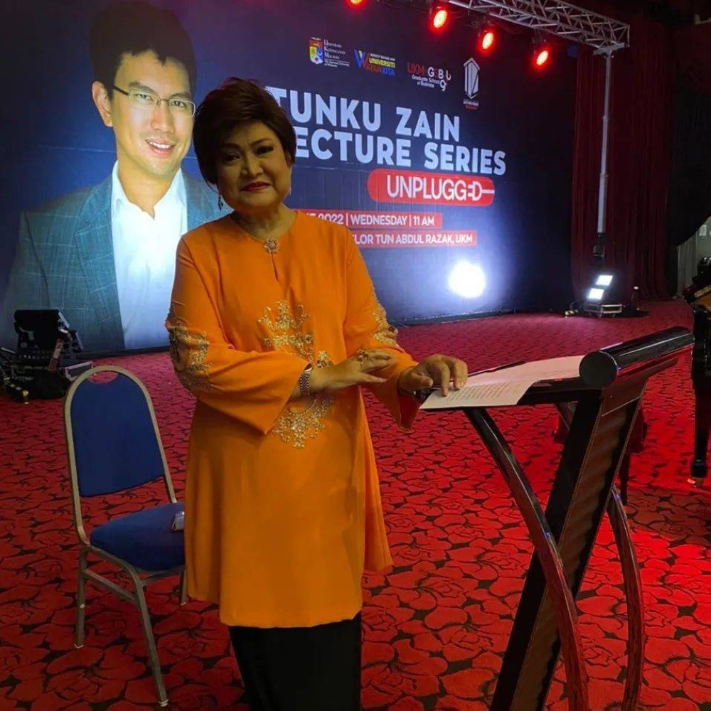 After impressing local social media users with her new slim look, Malaysian entertainer Adibah Noor Mohd Omar shares the secrets behind her weight loss. — Picture via Instagram/ Adibah Noor Mohd Omar