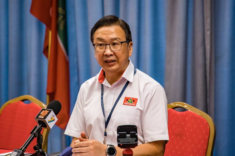 Gerakan President Datuk Dominic Lau Hoe Chai speaks during a press conference in Kuala Lumpur December 4, 2021. — Picture by FIrdaus Latif