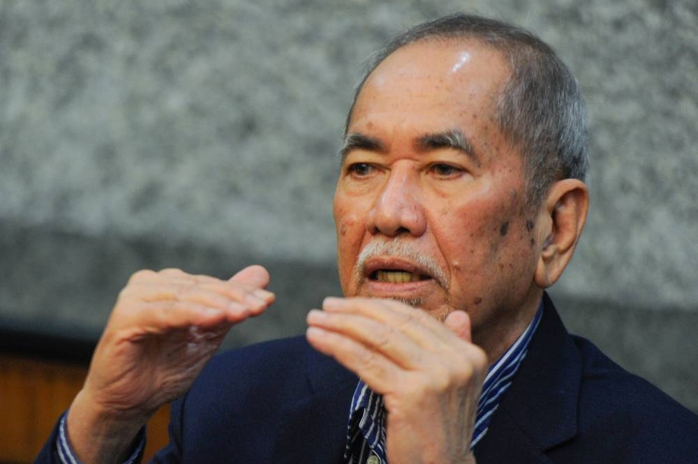 Minister in the Prime Minister's Department (Parliament and Law) Datuk Seri Wan Junaidi Tuanku Jaafar speaks to the media during a press conference in Putrajaya June 13, 2022. — Picture by Shafwan Zaidon