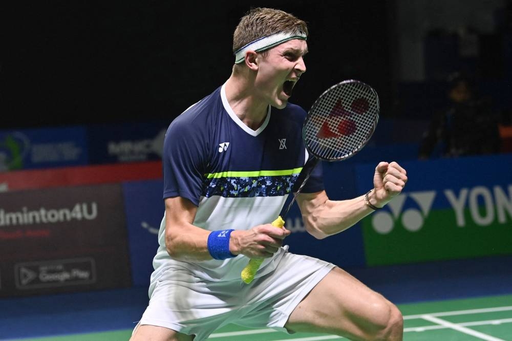 Top seed Axelsen through to Indonesia Open semis