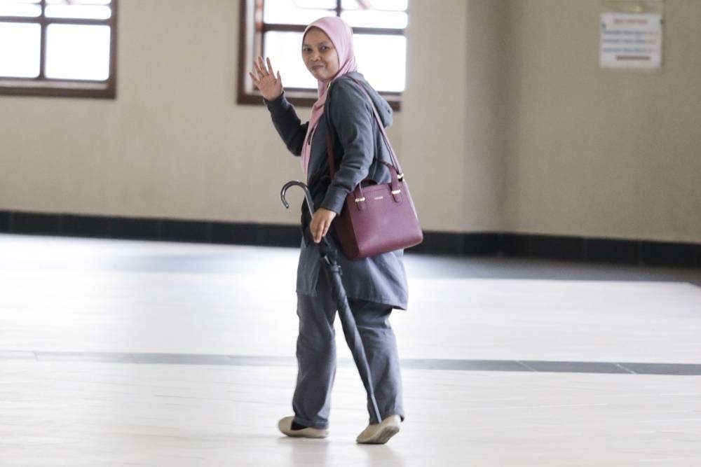 AmBank Remittance Centre manager Wedani Senen is seen at the Kuala Lumpur High Court April 30, 2019. — Picture by Ahmad Zamzahuri