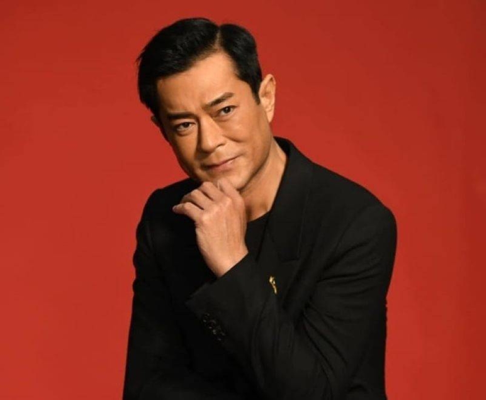 Hong Kong celebrity Louis Koo insists on continuing to work as he needs to pay RM2.24 million in salaries monthly. -— Picture via Facebook/ Louis Koo