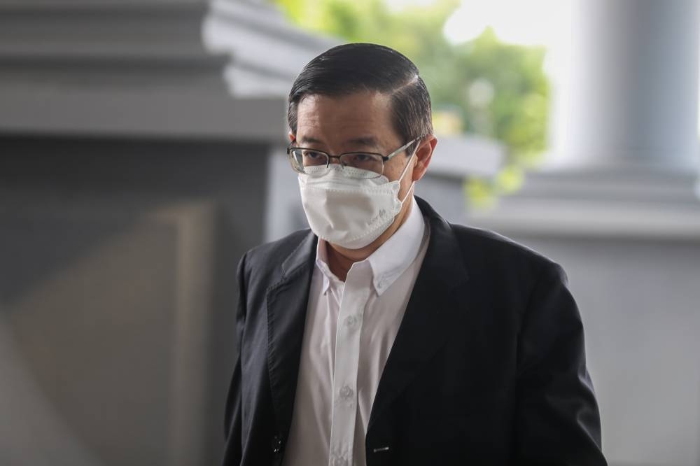 Lim Guan Eng arrives at the Kuala Lumpur High Court June 23, 2022. — Picture by Ahmad Zamzahuri