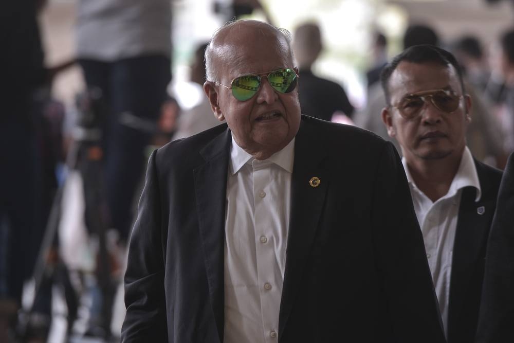 Datuk Seri Gopal Sri Ram is seen at the Kuala Lumpur High Court August 28, 2019. — Picture by Shafwan Zaidon