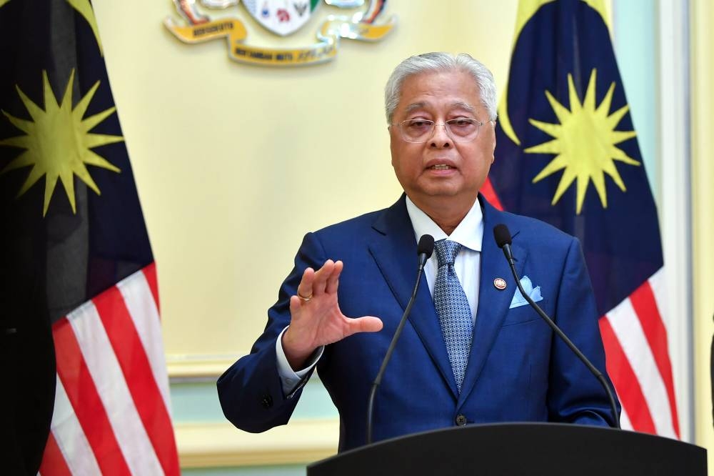 In a statement today, Prime Minister Datuk Seri Ismail Sabri Yaakob said a new ceiling price for chicken will be announced ‘in the near future’ by Agriculture and Food Industries Minister Datuk Seri Ronald Kiandee. — Bernama pic 