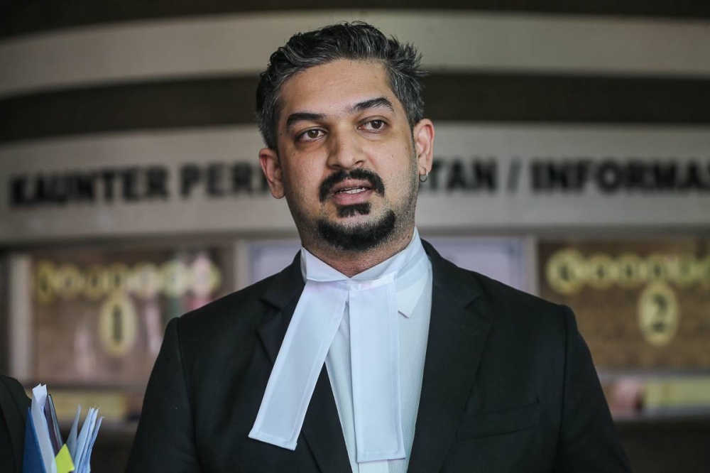 Lawyer V. Vemal Arasan is seen outside the High Court in Shah Alam in this April 23, 2021 file photograph. — Picture by Yusof Mat Isa