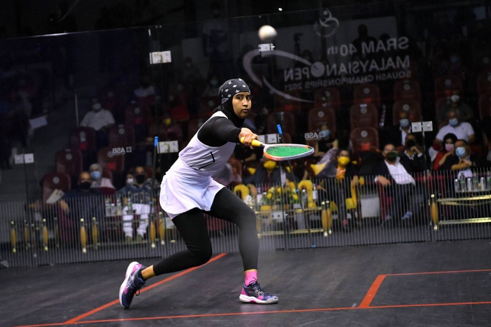 The 20-year-old Aifa Azman takes on the responsibility along with powerlifting champion Bonnie Bunyau Gustin at the Games in Birmingham, England from July 28 to August 8. — Bernama pic 