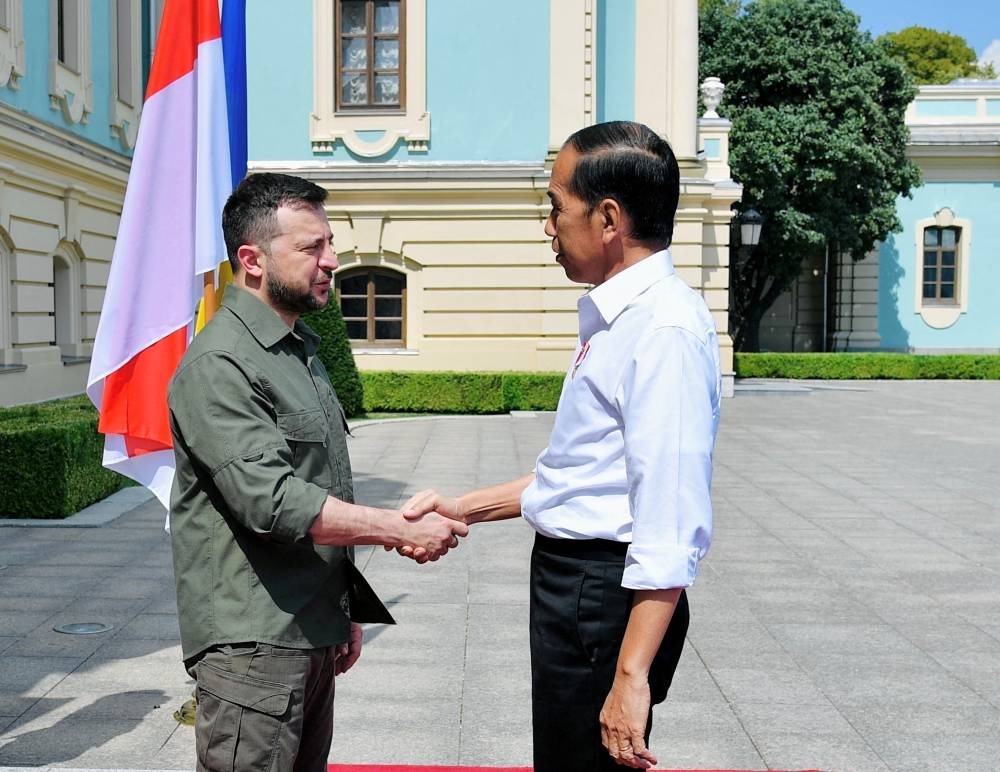 Indonesian president offers to take message from Ukraine’s leader to Putin