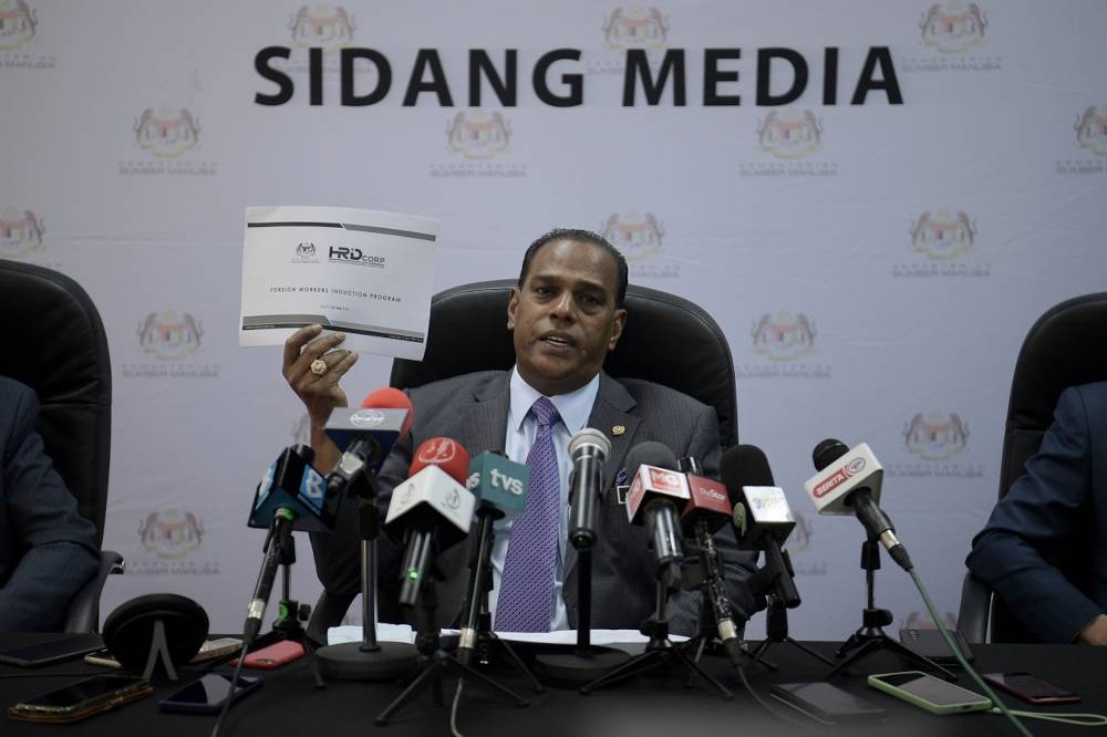 The Malay Economic Action Council has raised doubts over the 25 agencies shortlisted by Datuk Seri M. Saravanan's Human Resources Ministry. — Bernama pic