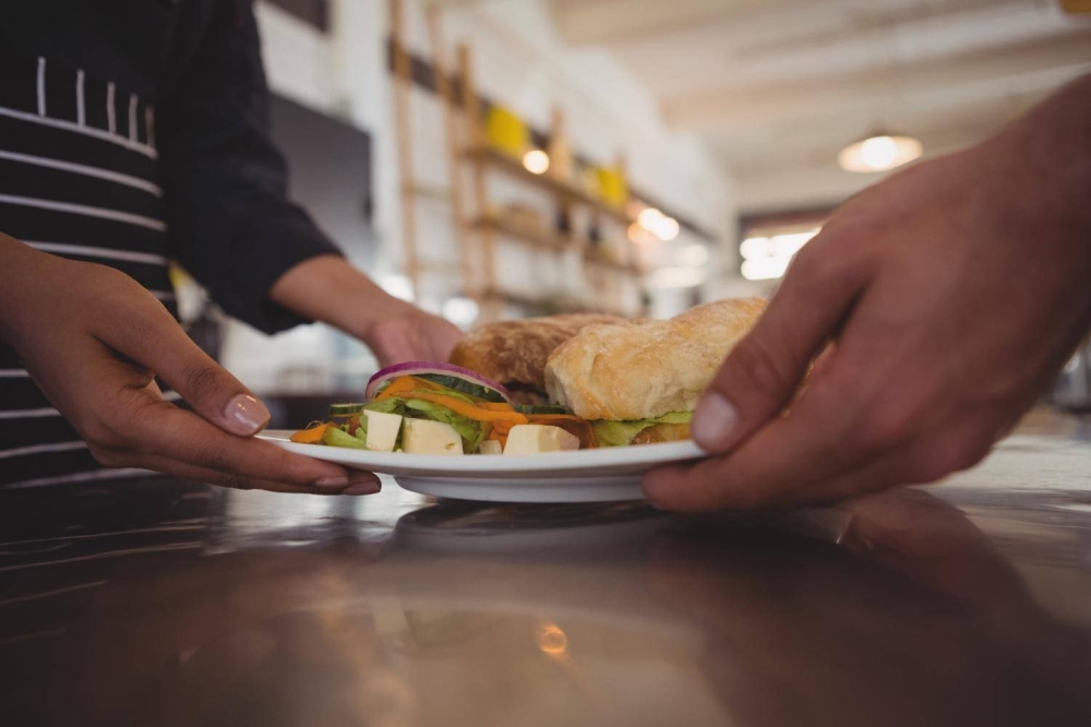 Singapore school canteen food prices set to rise, after MOE revises pricing guidelines - Vimarsana News