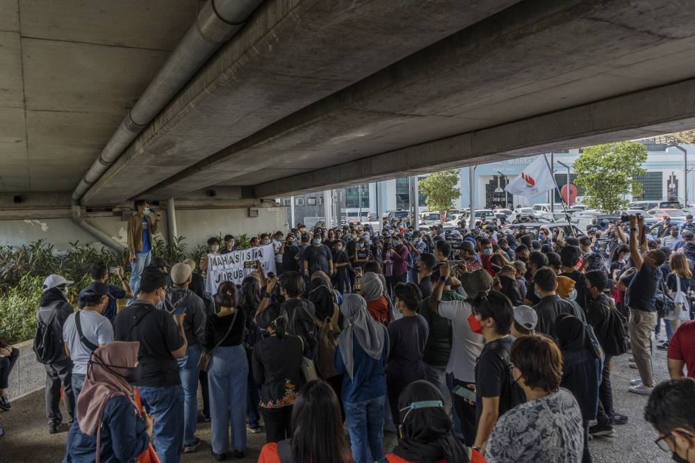 People gathering at the student unions’ speaker corner at Pasar Seni, Kuala Lumpur, July 2, 2022. — Picture by Shafwan Zaidon