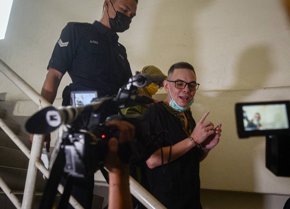 Nasyid singer and composer Muhammad Yasin Sulaiman at the Petaling Jaya Court Complex, July 6, 2022. — Bernama pic 