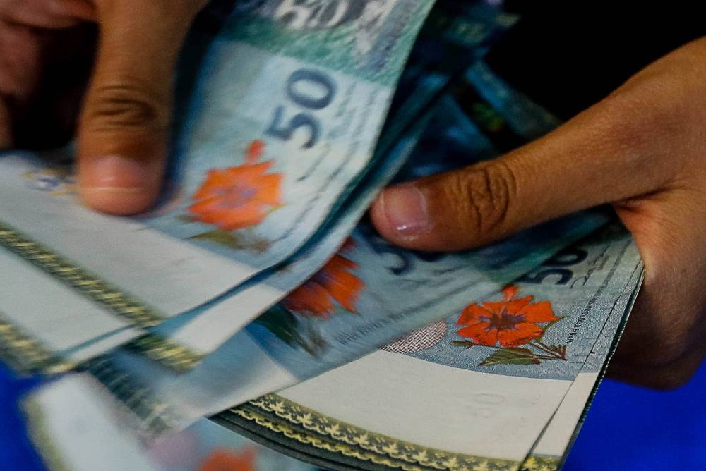 Ringgit slips further against US dollar at opening - Vimarsana News