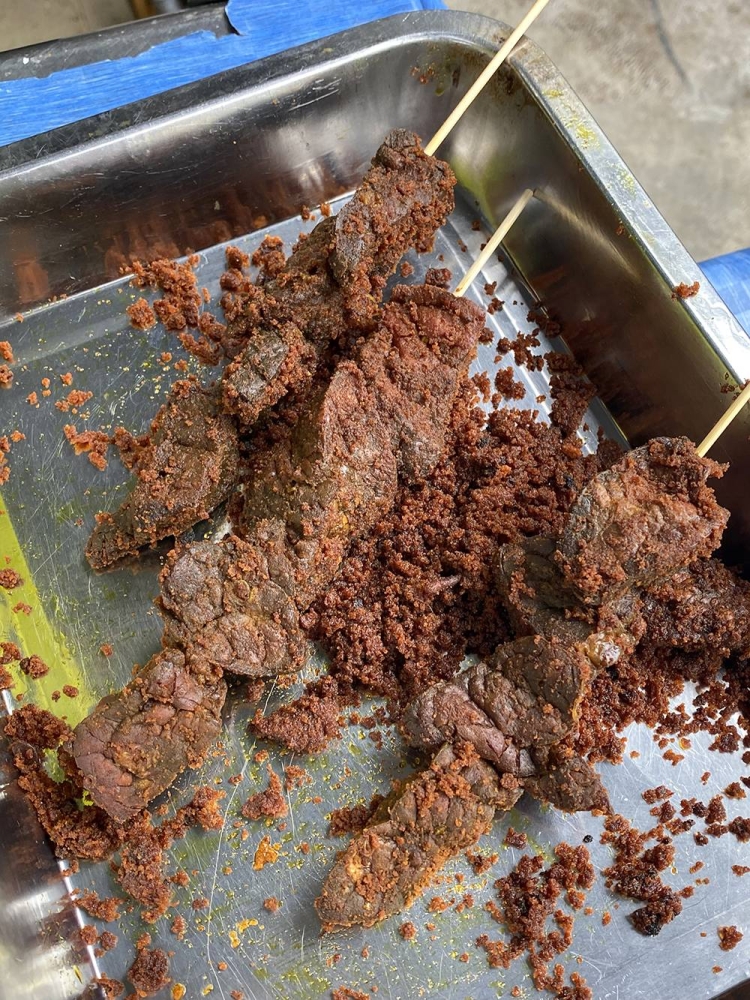 Their 'paru goreng' is cut thicker and has a lovely, soft bite.