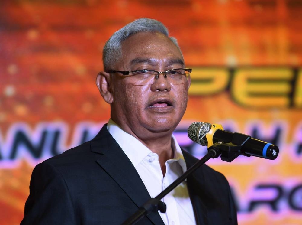 Minister of Entrepreneur Development and Cooperatives Tan Sri Noh Omar said the National Entrepreneur Group Economic Fund (Tekun) and Amanah Ikhtiar Malaysia (AIM) were currently collecting data of the victims. — Bernama pic