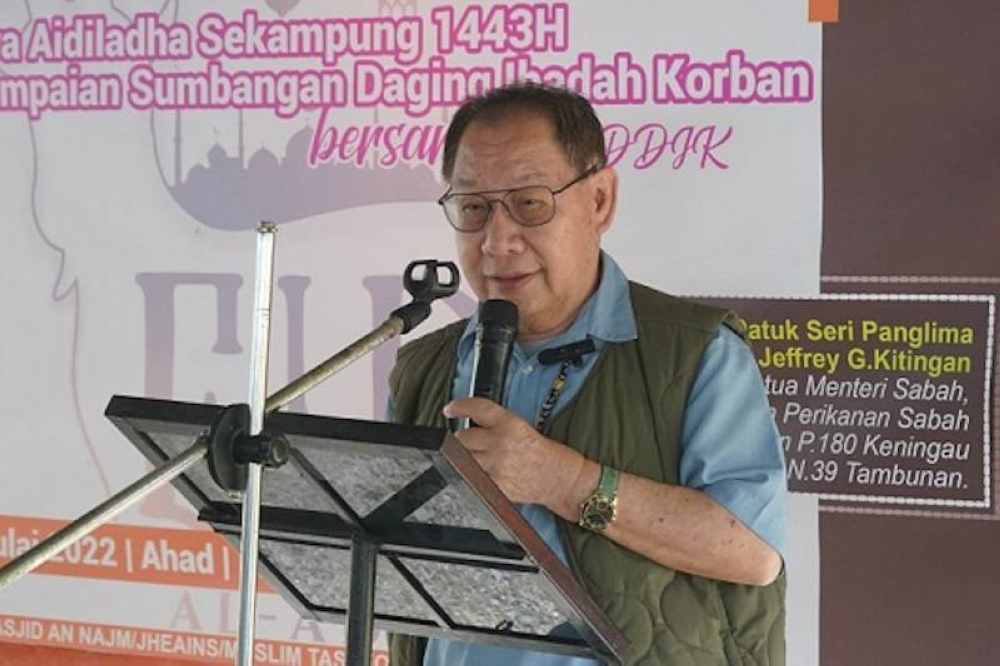 STAR President Datuk Seri Jeffrey Kitingan speaking at the Hari Raya Aidiladha celebration in Keningau July 11, 2022. — Borneo Post pic