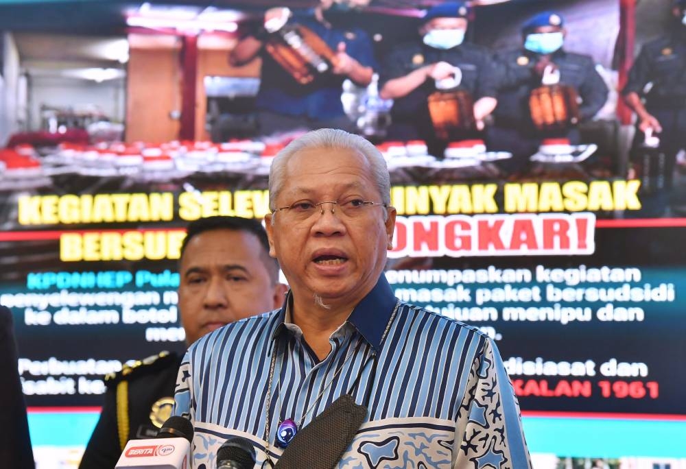 Tan Sri Annuar Musa speaks during a press conference in Putrajaya July 14, 2022. — Bernama pic