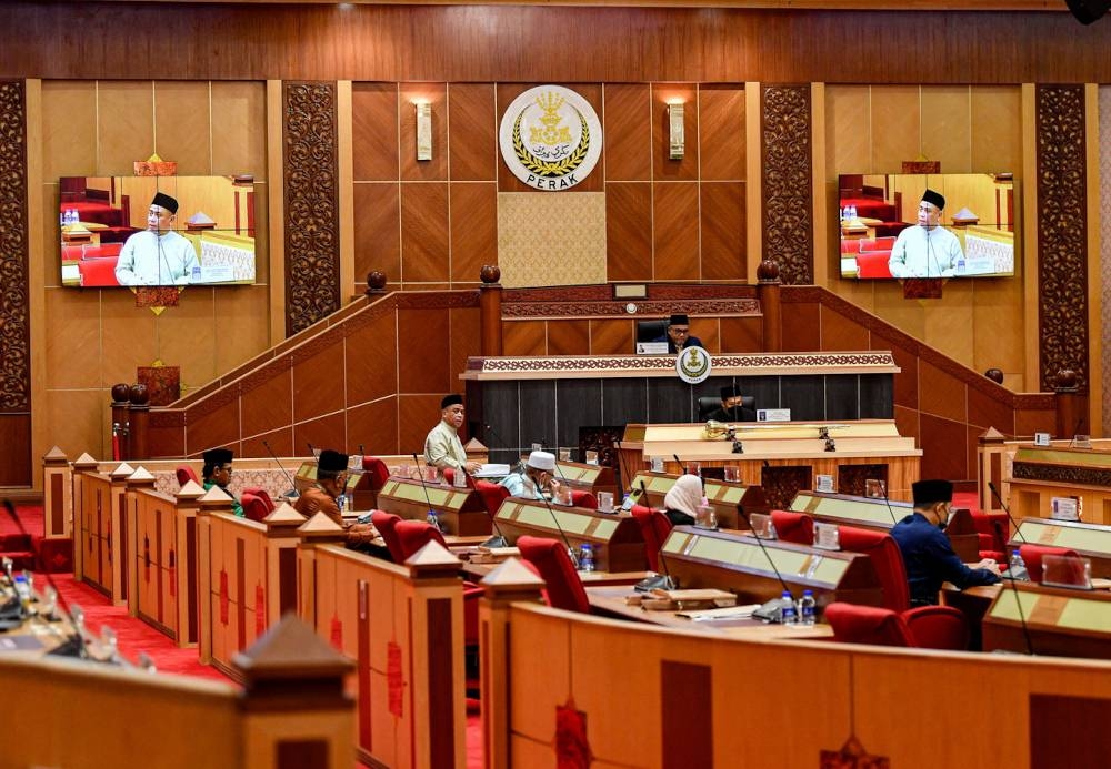 File picture of Perak Mentri Besar Datuk Seri Saarani Mohamad during the Second Meeting, Fourth Year of the 14th Perak Darul Ridzuan State Assembly at the Perak Darul Ridzuan Building, December 17, 2021. — Bernama pic