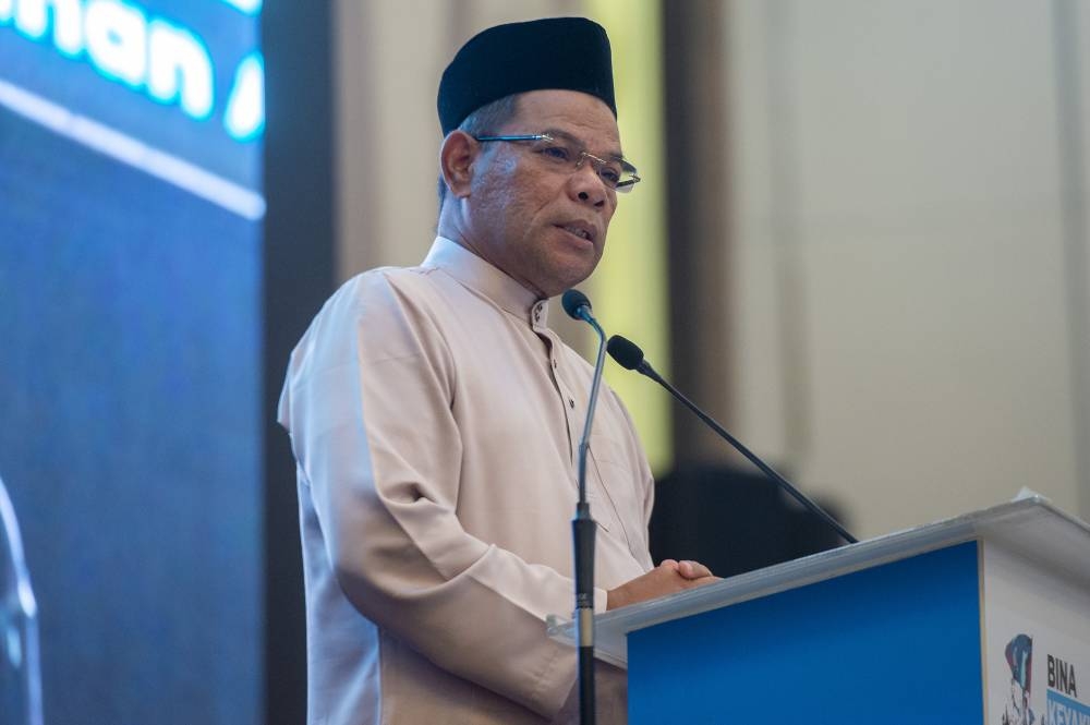 PKR secretary-general Datuk Seri Saifuddin Nasution Ismail delivers his speech during the launch of PKR's Youth congress in Shah Alam July 15, 2022. — Picture by Shafwan Zaidon