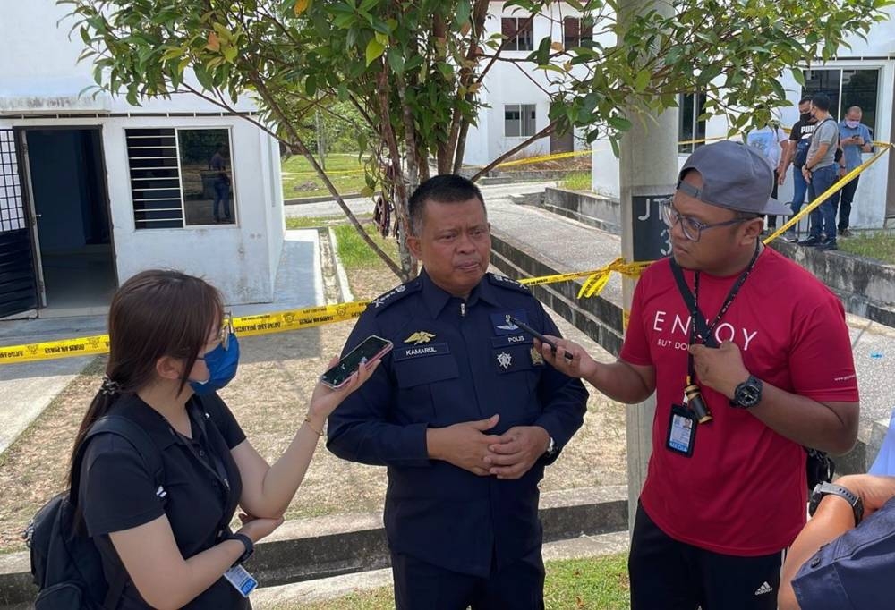 Johor police chief Datuk Kamarul Zaman Mamat said the deceased, who was found with stab wounds and bandages on his legs, was believed to have died after sustaining severe beatings. — Bernama pic 