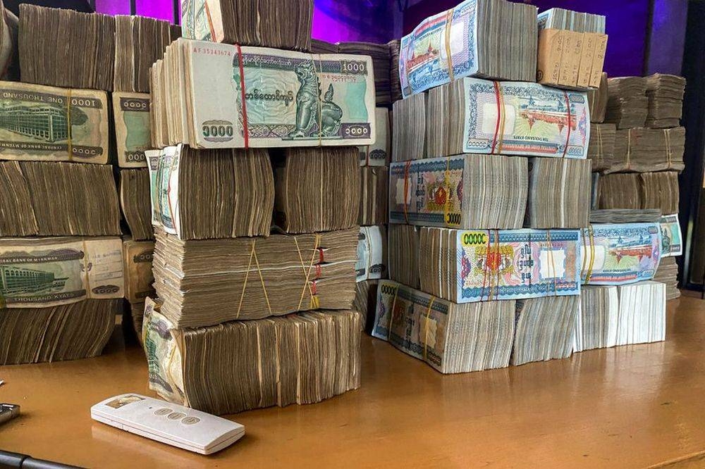 Myanmar orders companies, banks to suspend foreign loan repayments, report media - Vimarsana News