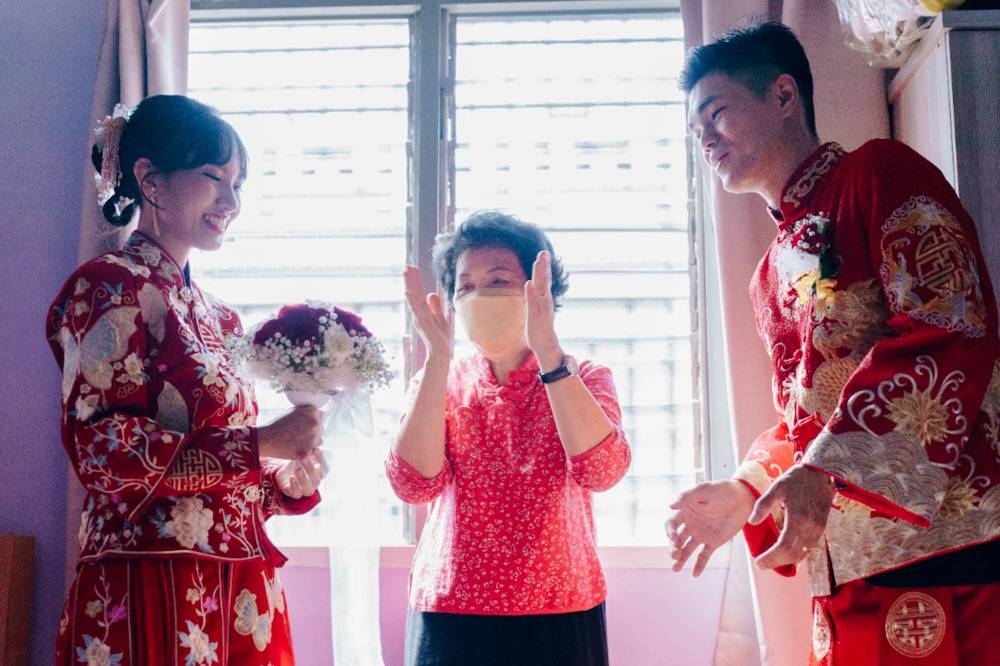 To be a bride chaperone, one must have a bubbly character. — Picture courtesy of Cheah Yoke Kam