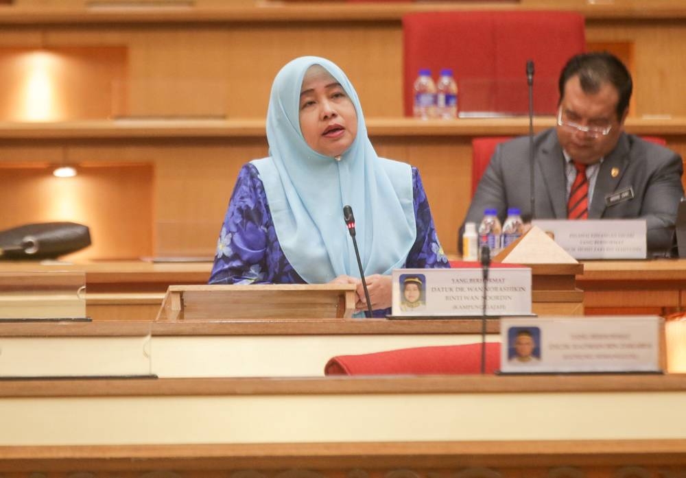 Datuk Dr Wan Norashikin Wan Noordin addresses members of the Perak state assembly in Ipoh July 20, 2022. — Picture by Farhan Najib