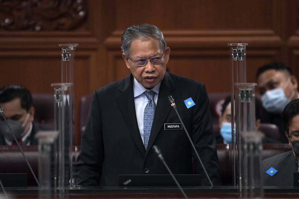 Minister in the Prime Minister’s Department (Economy), Datuk Seri Mustapa Mohamed, said the government identified only 30 projects that will be postponed, involving a cost of about RM100 million. — Bernama pic