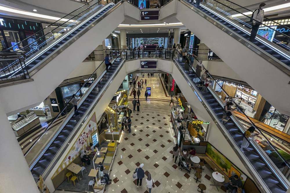 A general picture of the Suria KLCC shopping centre after power was fully restored following the outage that occurred in the afternoon, July 27, 2022. — Picture by Hari Anggara