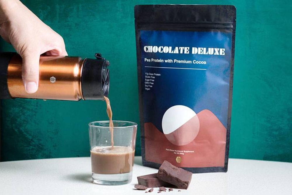 Soluxe Nutrition added other natural flavours such as Chocolate Deluxe to their product line.