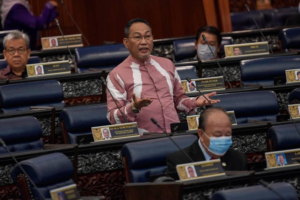 Deputy Human Resources Minister Datuk Awang Hashim speaks during a question-and-answer session at Parliament in Kuala Lumpur July 28, 2022. ― Bernama pic