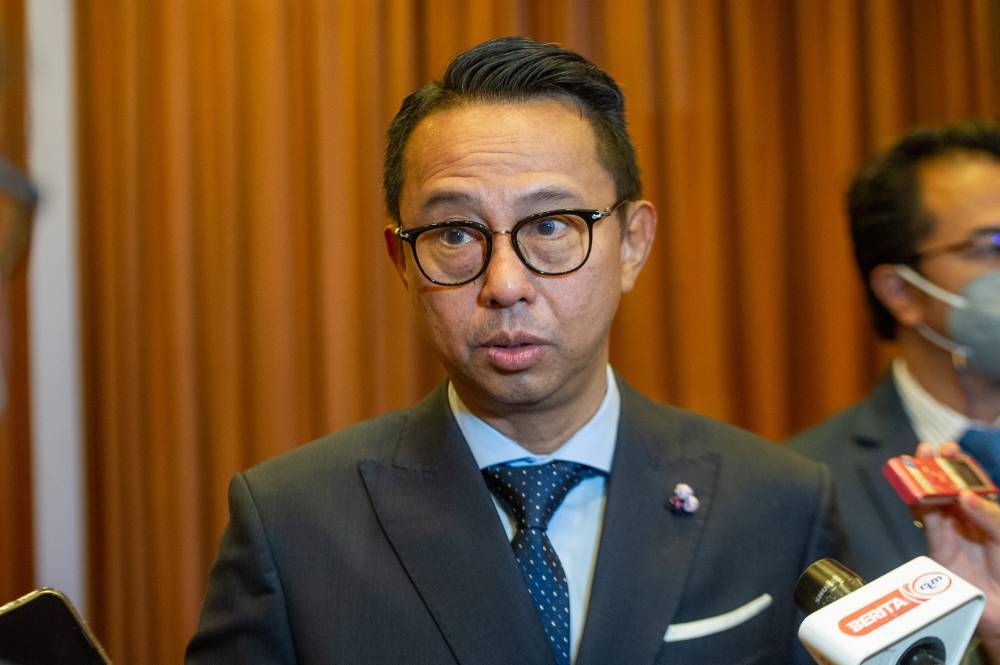 Malaysia Airports Holdings Bhd managing director Datuk Iskandar Mizal Mahmood speaks to members of the media at the Sama-Sama Hotel in Sepang July 29, 2022. — Picture by Shafwan Zaidon