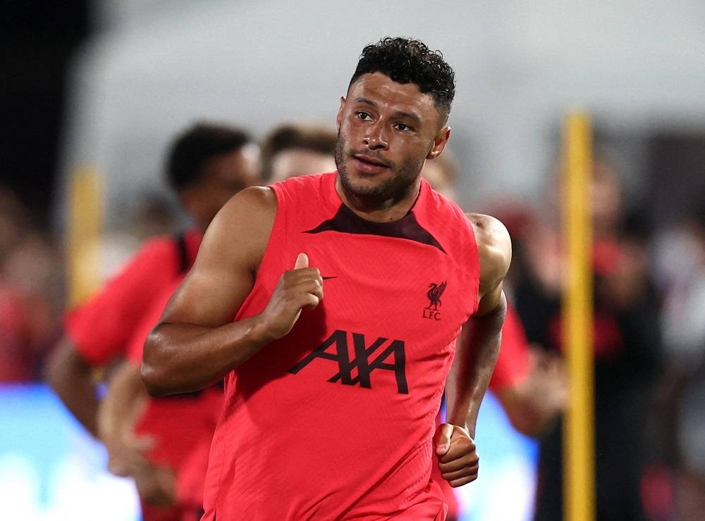 Liverpool's Alex Oxlade-Chamberlain seen during a training session at the Rajamangala National Stadium in Bangkok July 11, 2022. ― Reuters file pic