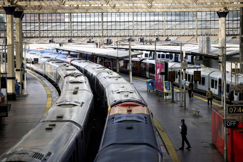 Britain's trains disrupted in second widespread rail strike in a week - Vimarsana News
