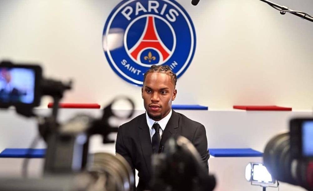 PSG has reportedly paid Lille €15 million for the 24-year-old, who has represented Portugal 32 times scoring three goals. — Picture via Facebook