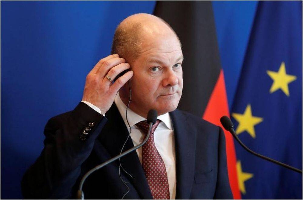 Chancellor Olaf Scholz said yesterday gas prices, which have soared due to uncertainty over Russian supplies, would not come down again quickly as governments around the world see the fuel as a bridge on their decarbonisation path. — Reuters pic