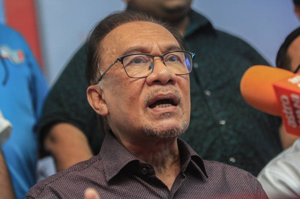 PKR president Datuk Seri Anwar Ibrahim said the talks should be held soon, especially as the Pakatan Harapan (PH) presidential council will meet next week. — Picture by Farhan Najib