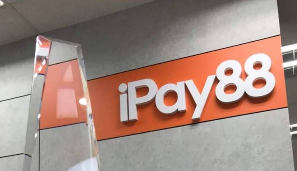 The data breach suffered by iPay88 apparently did not include card transactions through point-of-sale (POS) machines, nor did it affect transactions through Android terminals, eWallet and QR payments as well as online banking, buy-now-pay-later and batch card payment methods. — SoyaCincau pic 