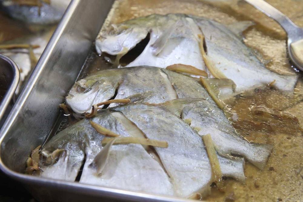 Indulge occasionally with their steamed pomfret fish for a satisfying meal.