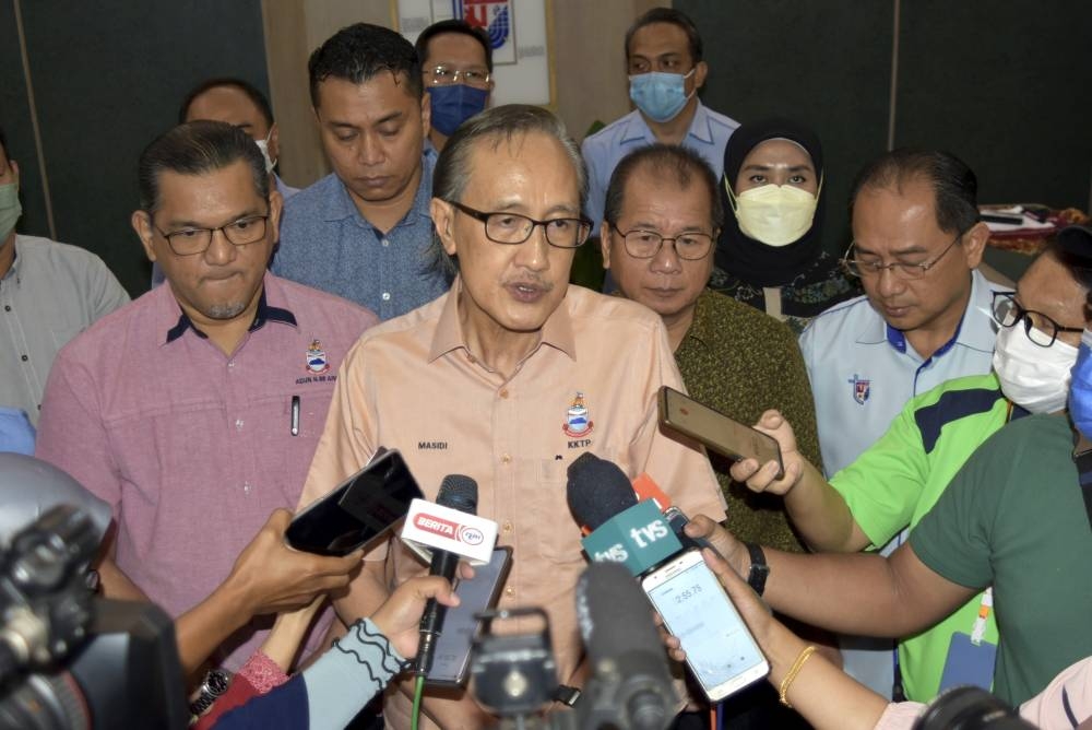 GRS secretary-general Datuk Seri Masidi Manjun said that although it was prepared for the reality of a ‘free for all’ contest, which would see coalition partners pitted against each other, GRS hopes that all parties would be able to come to a compromise. — Bernama pic 