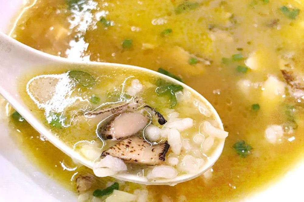 Mix any remaining rice with the leftover broth from your ramen to make a quick 'zosui' or watery porridge.